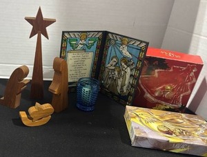 lot 1324 image: Christmas Nativity Decor Lot, Mikasa candy dish and more