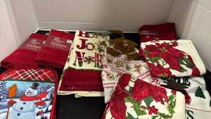 lot 1332 image: Christmas towels and more