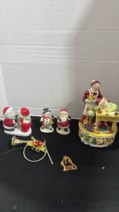 lot 1333 image: Santa and Mrs figurines and music box and more