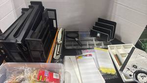 lot 1349 image: Office supplies