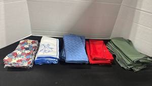 lot 1392 image: Cloth napkins