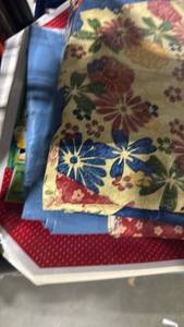 lot 1393 image: Plastic table cloths and placemats