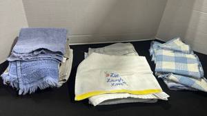 lot 1395 image: Kitchen towels