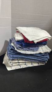 lot 1396 image: Kitchen towels