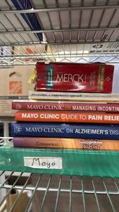 lot 1414 image: Lot of 6 Medical Reference Books Mayo Clinic Merck Manual and DVDs