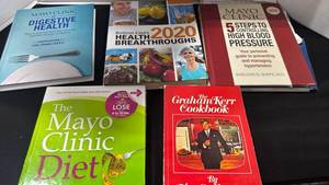 lot 1415 image: 5 Health & Diet Books Mayo Clinic Digestive Bottom Line Graham Kerr