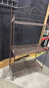 lot 1422 image: Foldable metal 3 tier shelving 47x26x12