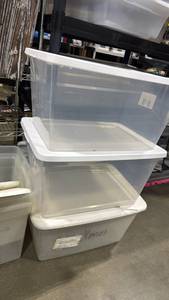 lot 1425 image: Sterilite storage containers 58qt
