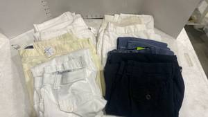 lot 1600 image: Ladies jeans and pants Petite 10, 12, 14
