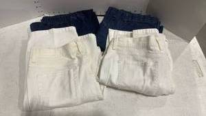 lot 1606 image: Ladies jeans sz Petite 14