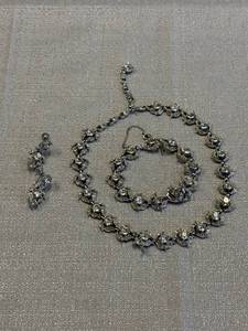 lot 1803 image: Vintage Bogoff jewelry