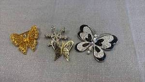lot 1821 image: Pins