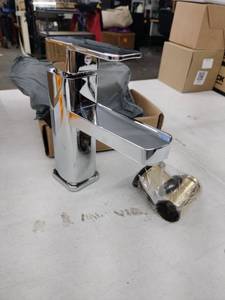 lot 63465 image: Polished Chrome Faucet handle