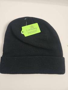 lot 8558 image: Litlluky Black Ribbed Knit Beanie