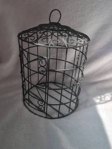 lot 1052 image: Decorative Wire Birdcage&nbsp