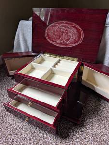 lot 1199 image: Red Jewelry Box with 2 Drawers and Compartments