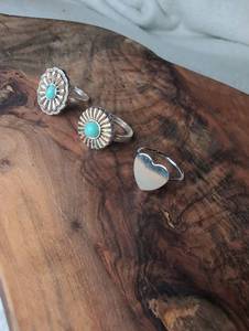 lot 1209 image: 3-Piece Ring Set Turquoise Floral Heart