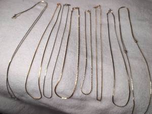 lot 1227 image: Lot of 8 Gold-Tone Chain Necklaces&nbsp