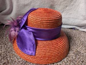 lot 1308 image: Red Hat Society Hat&nbsp