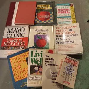 lot 1513 image: Medical Health Reference Books Lot 9 Books Mayo Clinic Guide Healing Remedies