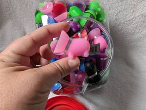 lot 1614 image: Silicone Pig Phone Holders&nbsp