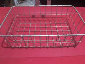 lot 1618 image: Wire Storage Basket with Handles