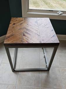 lot 39 image: Side Table with Metal Frame 24x24
