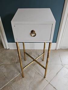 lot 44 image: White Nightstand with Single Drawer and Metal Legs 30x12x12
