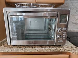 lot 45 image: Emeril Lagasse Power AirFryer 360 XL Convection Oven