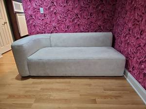 lot 46 image: Gray Curved Sofa with Rounded Arms 70 Long