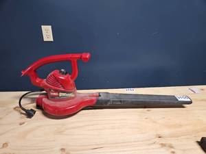 lot 3155 image: Toro Ultra Blower Vac Electric Leaf Blower