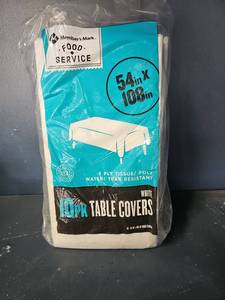 lot 3191 image: Classic 3 Ply Tissue and Poly Tablecovers  White  10 Count New