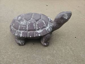 lot 3208 image: Resin Turtle Garden Decor 2ft