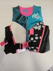 lot 10143 image: Hyperlite Youth Large Life Jacket Vest 65-90 lbs USCGA