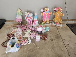 lot 10171 image: Gingerbread Christmas Decor Lot Figures House Snowman Trees Ornaments