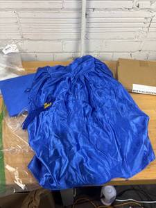 lot 2091 image: Kids Graduation Cap and Gown