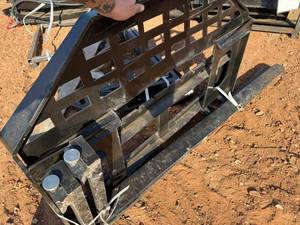 lot 7033 image: Captok Skid Steer Forks  CK-DHC