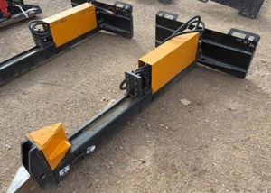 lot 7040 image: Captok Skid Steer Horizontal Log Splitter  CK-HLS82