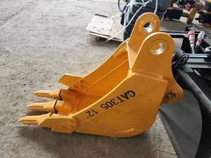 lot 7046 image: Captok CAT305 12-inch Excavator Bucket  CK-BK