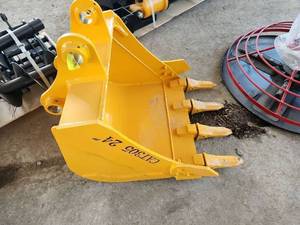 lot 7050 image: Captok 24-inch Excavator Bucket  Fits CAT305