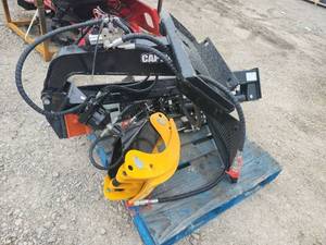 lot 7058 image: Captok Mini Skid Steer Rotating Gripper  CK-MRG69