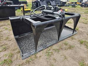 lot 7075 image: Captok Mini Skid Steer Plate Grabber  CK-X-PG44