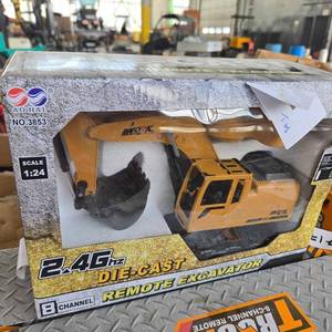 lot 7145 image: 8-Channel Remote Control Excavator  AO.HAI Model 3853