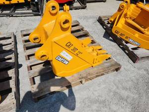 lot 7078 image: Captok 12 Cat 307 Excavator Bucket  CK-BK&nbsp