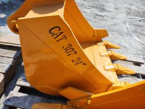 lot 7079 image: Captok 24 Cat 307 Excavator Bucket&nbsp