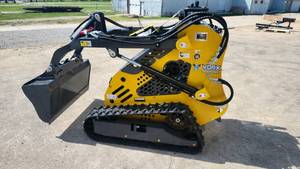 lot 1592 image: Vorx Skid Steer Loader  NL360