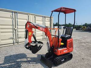 lot 329 image: SDLANCH Mini Excavator  ME15