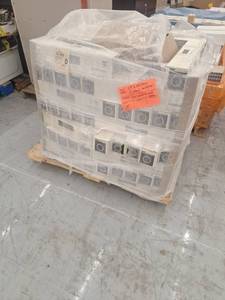 lot 39400 image: Pallet of WOW Flooring
