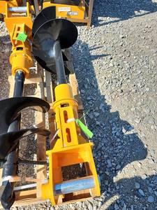 lot 7237 image: Unused Captok CAT 305 Excavator Auger