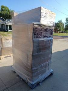 lot 39413 image: Pallet Of Miscellaneous Trinity Items